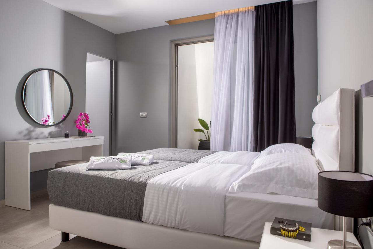 Rock Bay Villas - Luxury Villas In Crete Agia Pelagia  Exterior photo